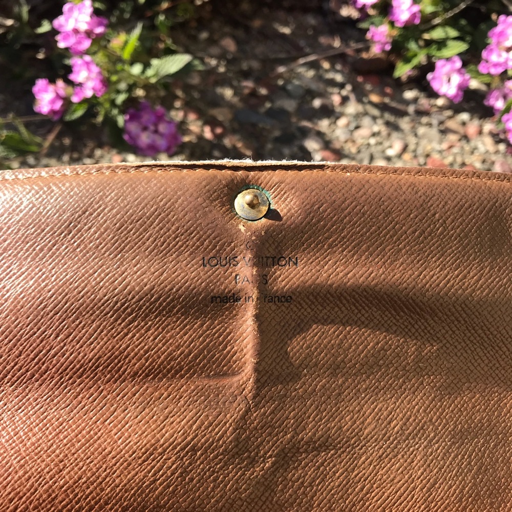 AUTH Louis Vuitton Sarah Wallet CT5007 - Picture 6 of 8